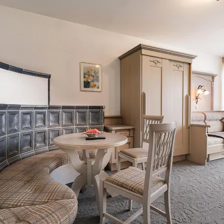 Otel Alpina Wellness &