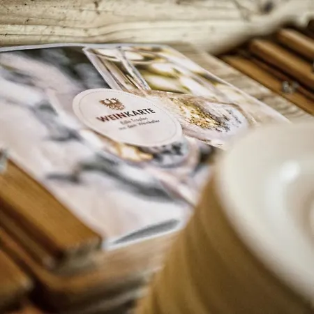 Alpina Wellness & 4*