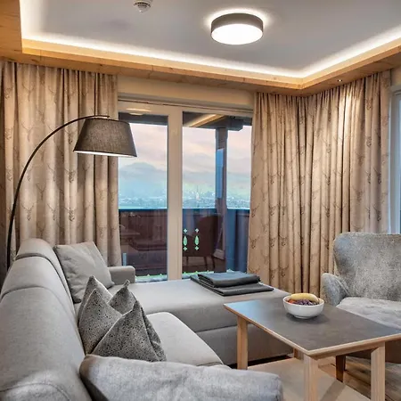 Otel Alpina Wellness & 4*