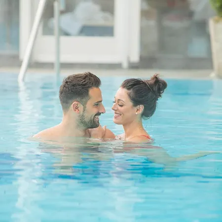 Alpina Wellness & Otel