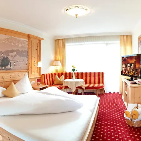 Alpina Wellness & 4*