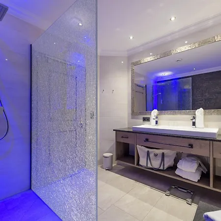 Otel Alpina Wellness &