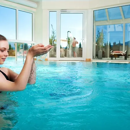Otel Alpina Wellness & Kössen