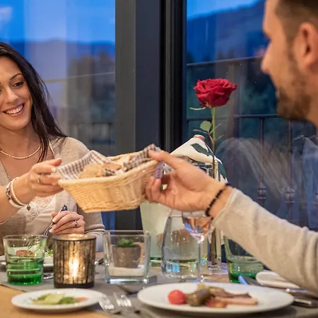 Alpina Wellness & 4* קוסן