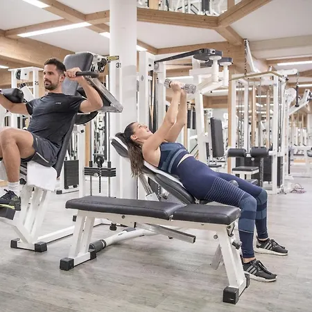 Alpina Wellness & Отель