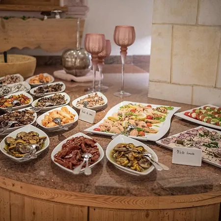 Ξενοδοχείο Alpina Wellness & 4*